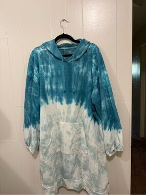 Lane Bryant LIVI Teal and White Tie-Dye Hoodie Sweatshirt Dress